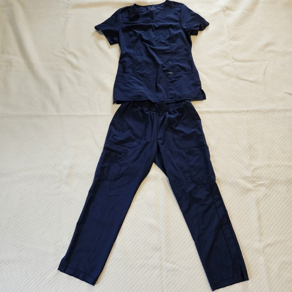 Cherokee Infinity Navy Blue Scrub Set Medium Top & Petite Medium Pants Nice Set - Picture 1 of 13